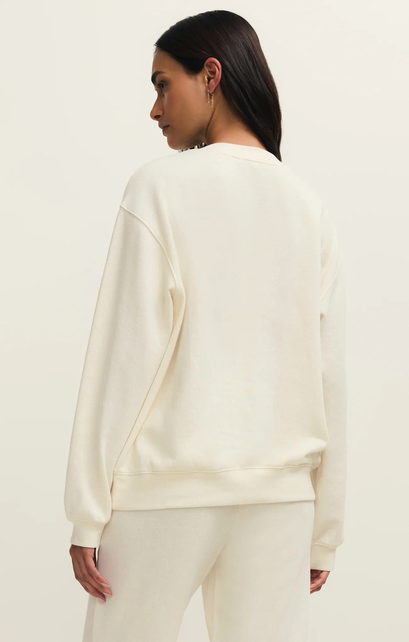 Classic Boyfriend Sweatshirt - Image 15