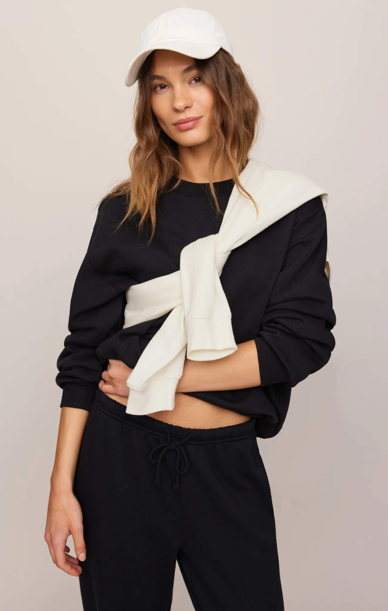 Classic Boyfriend Sweatshirt - Image 30
