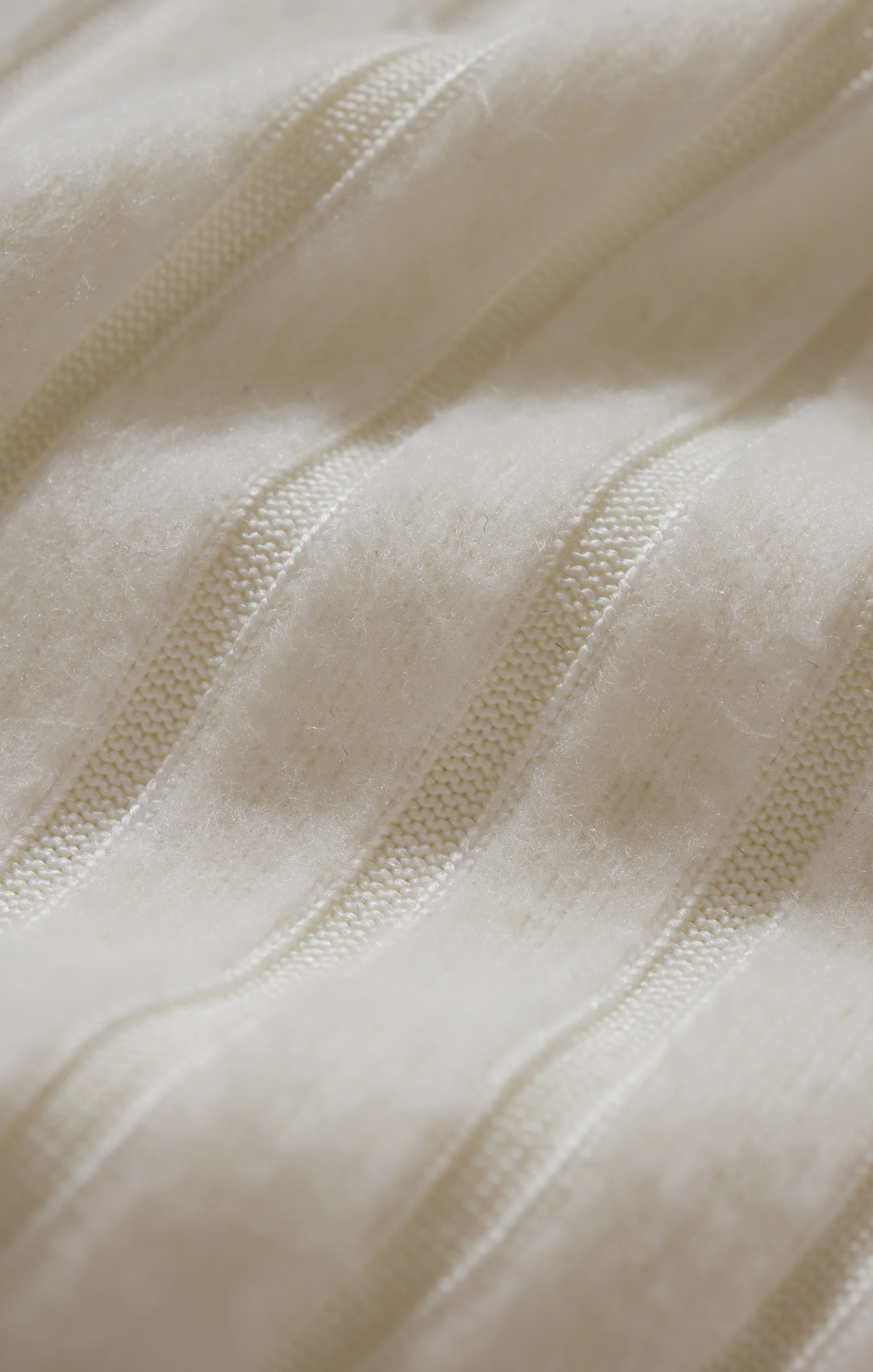 Dawn Smocked Silky Rib Short - Image 25