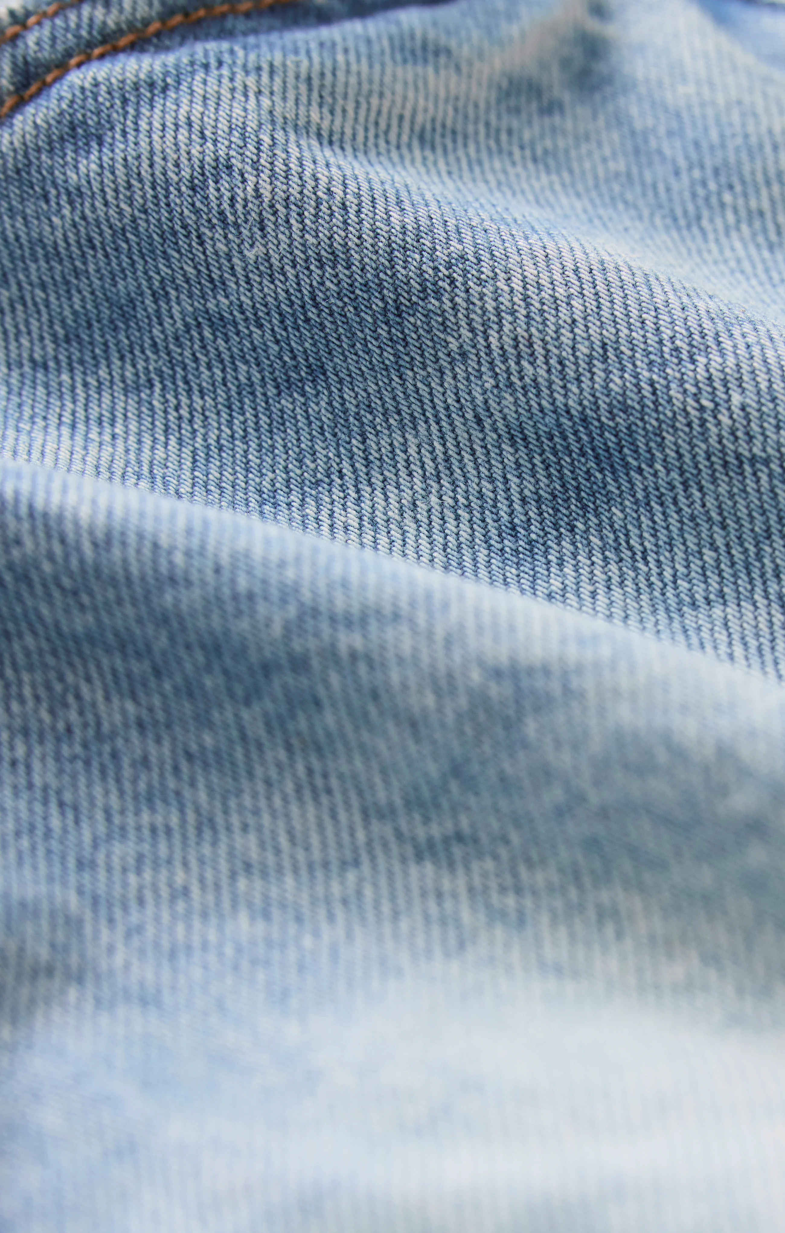 Jonah Mid Rise Denim Short - Image 5