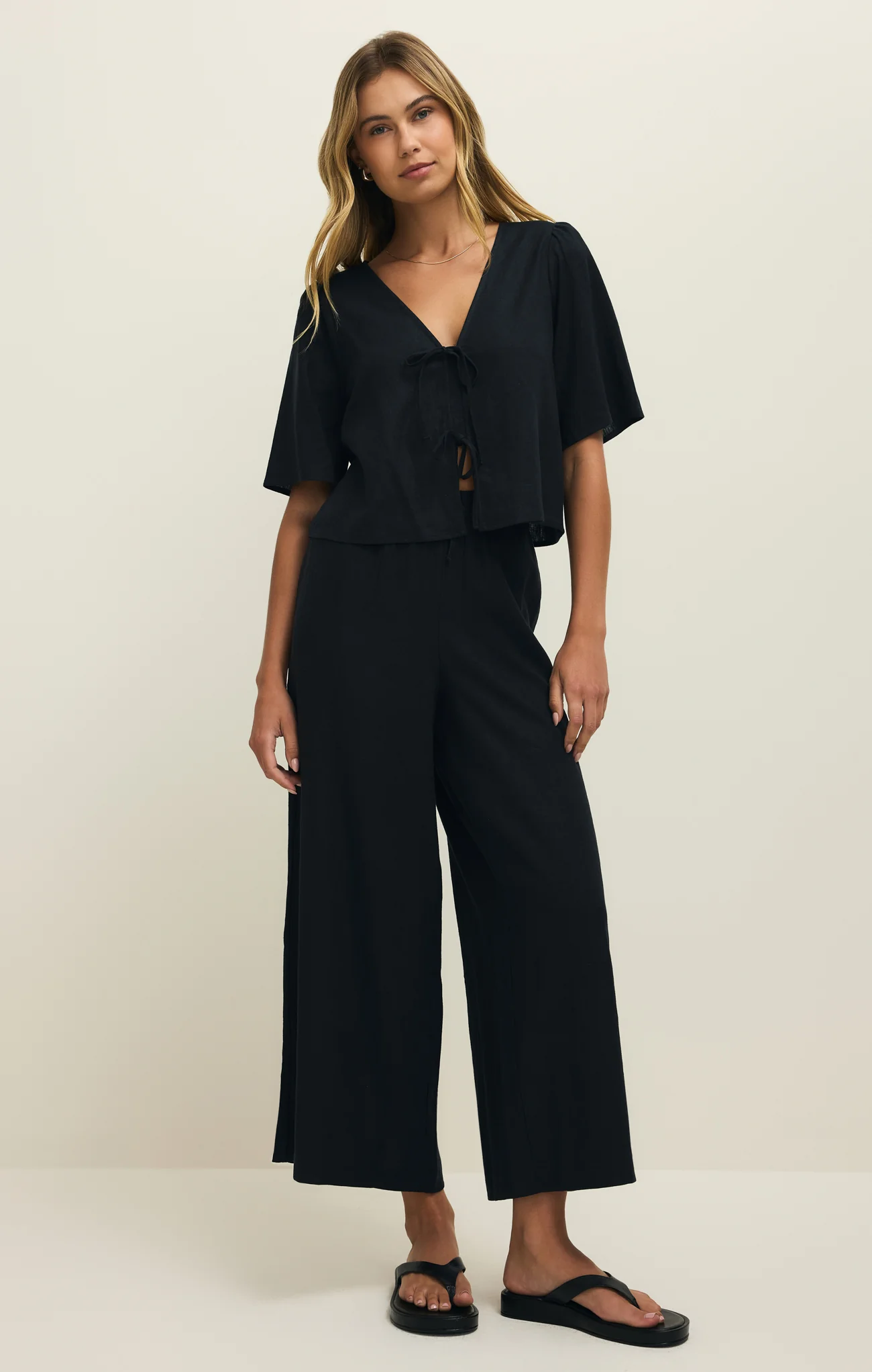 La Belle Linen Cropped Top - Image 4