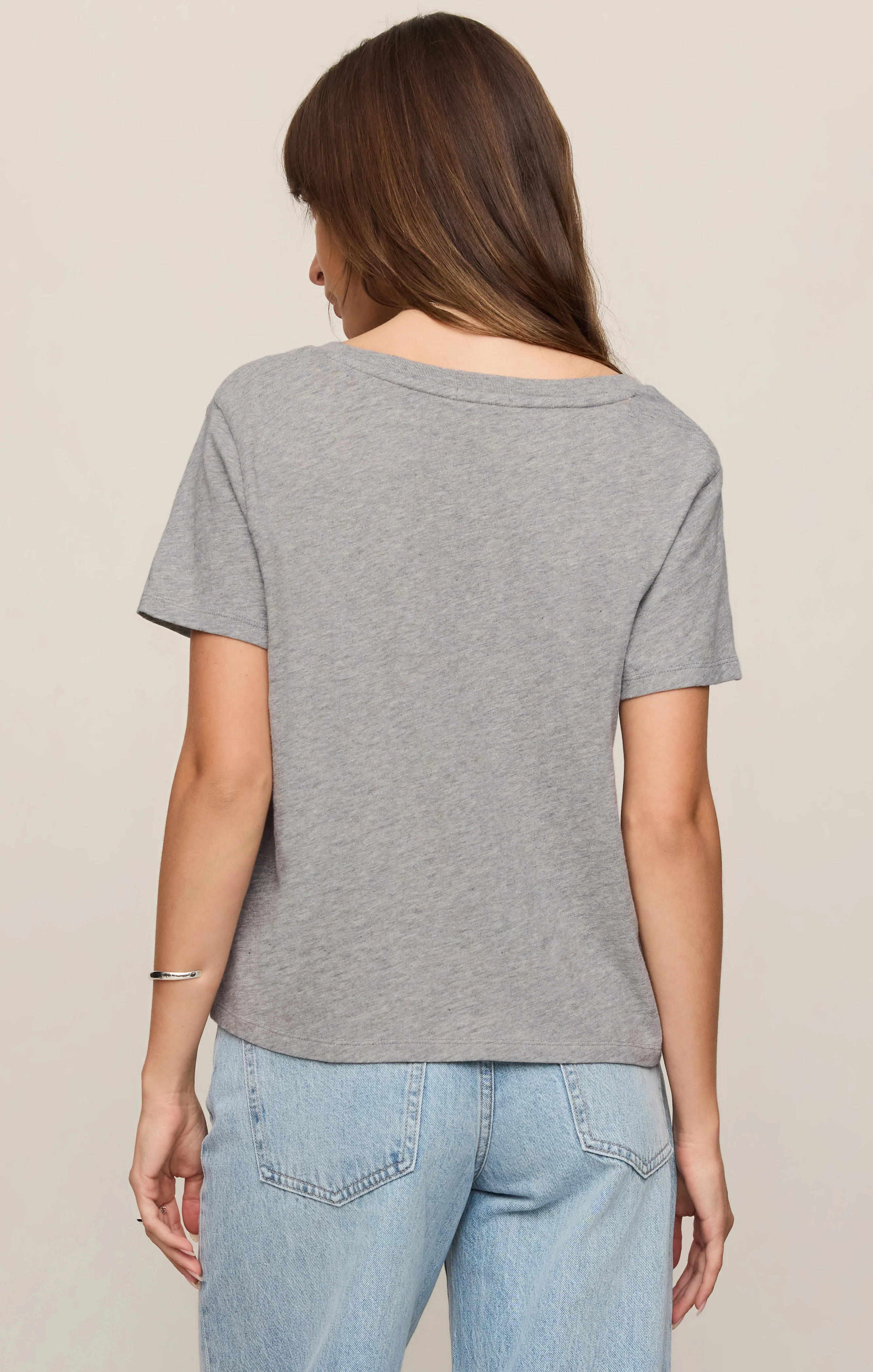 Nomad Slub V-Neck Tee - Image 10