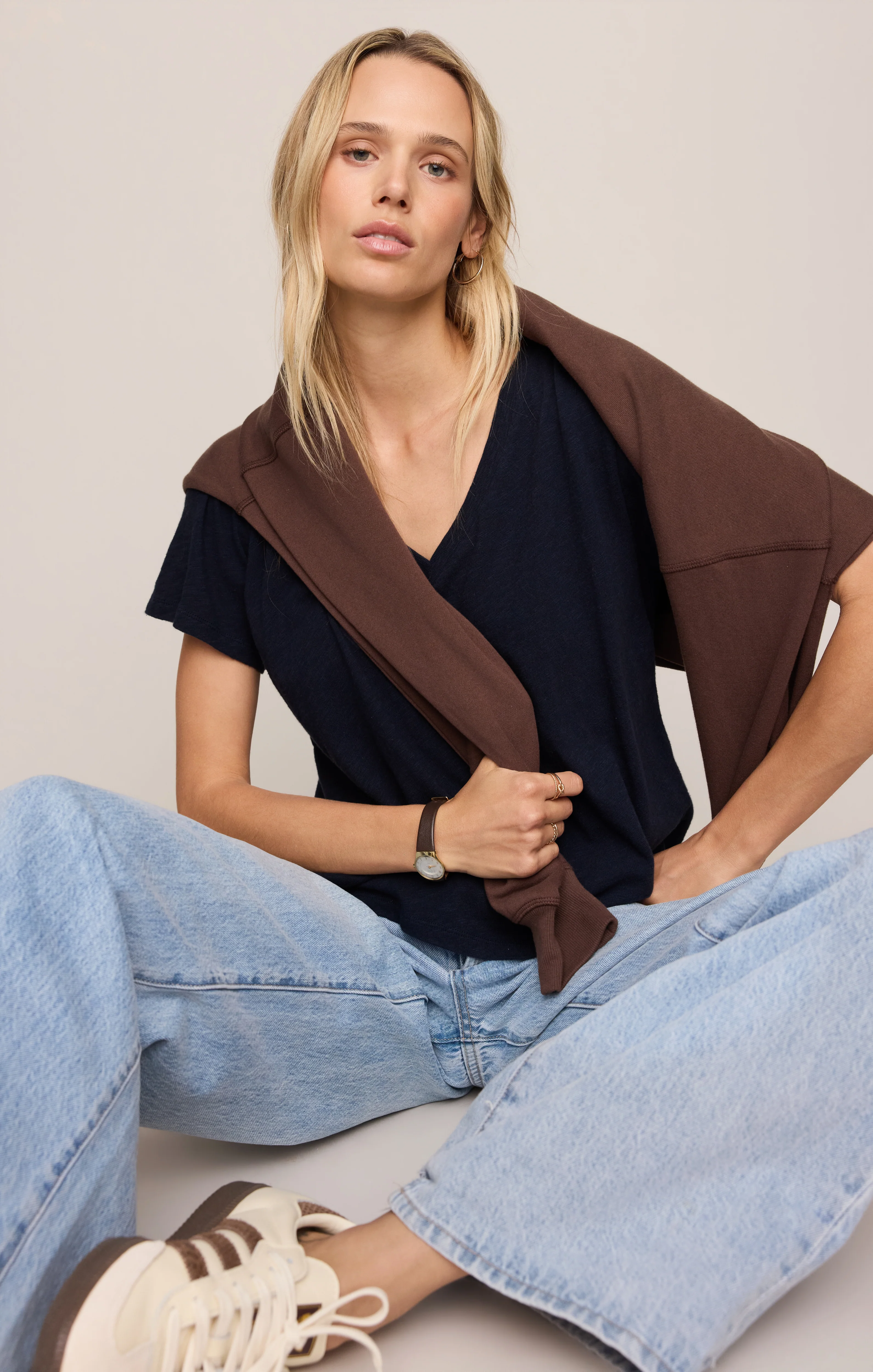 Nomad Slub V-Neck Tee - Image 21
