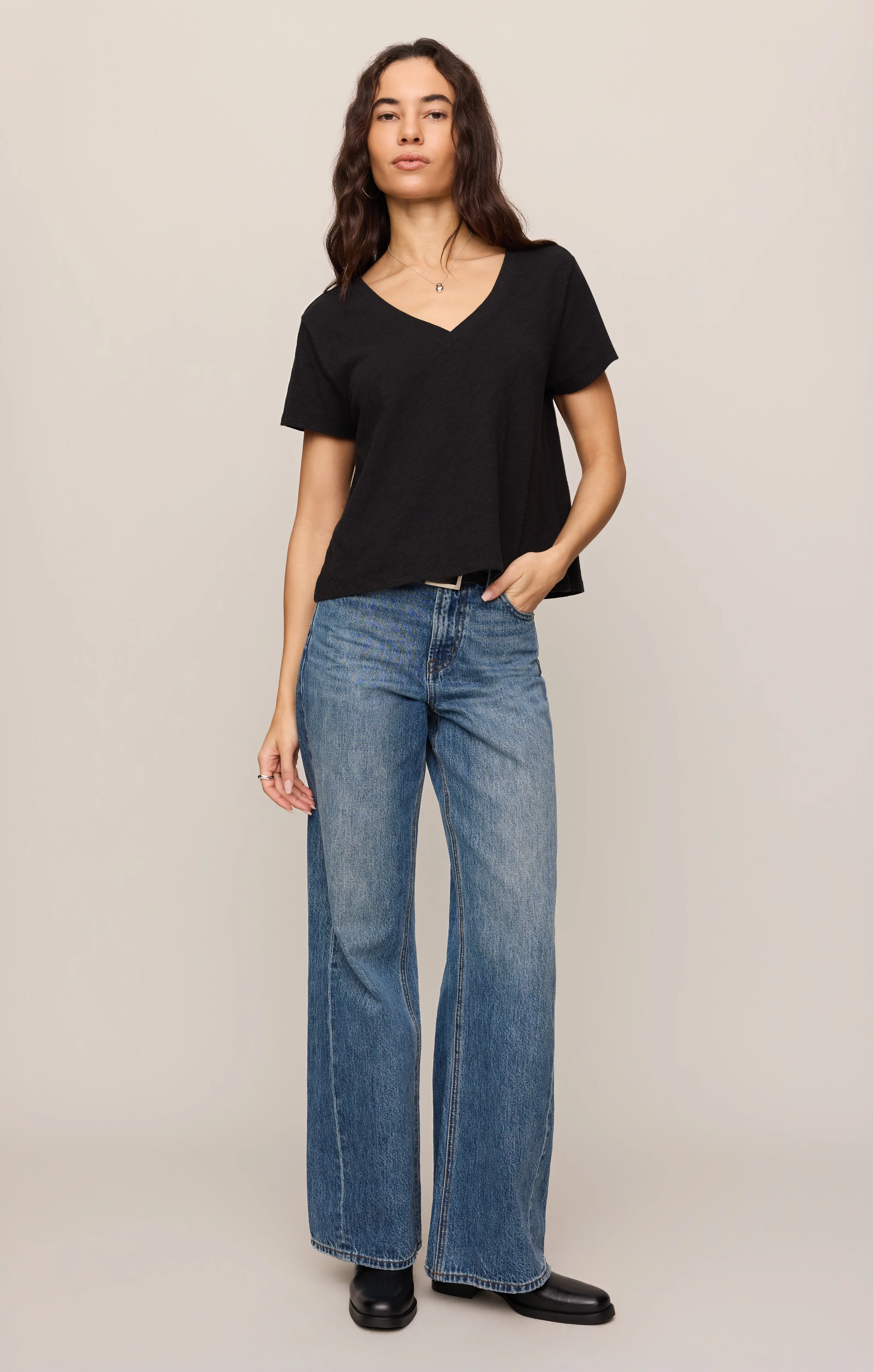 Nomad Slub V-Neck Tee - Image 3
