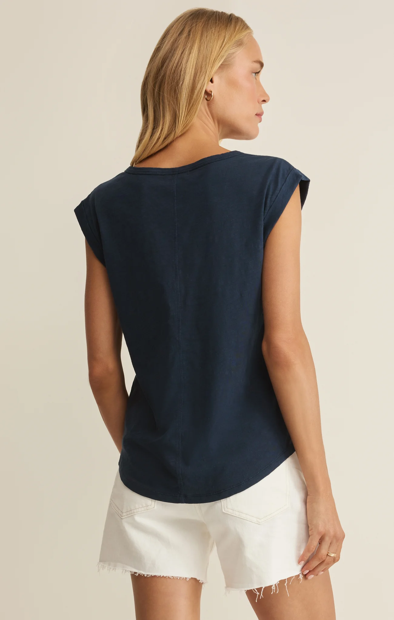 Per Diem V-Neck Tee - Image 19