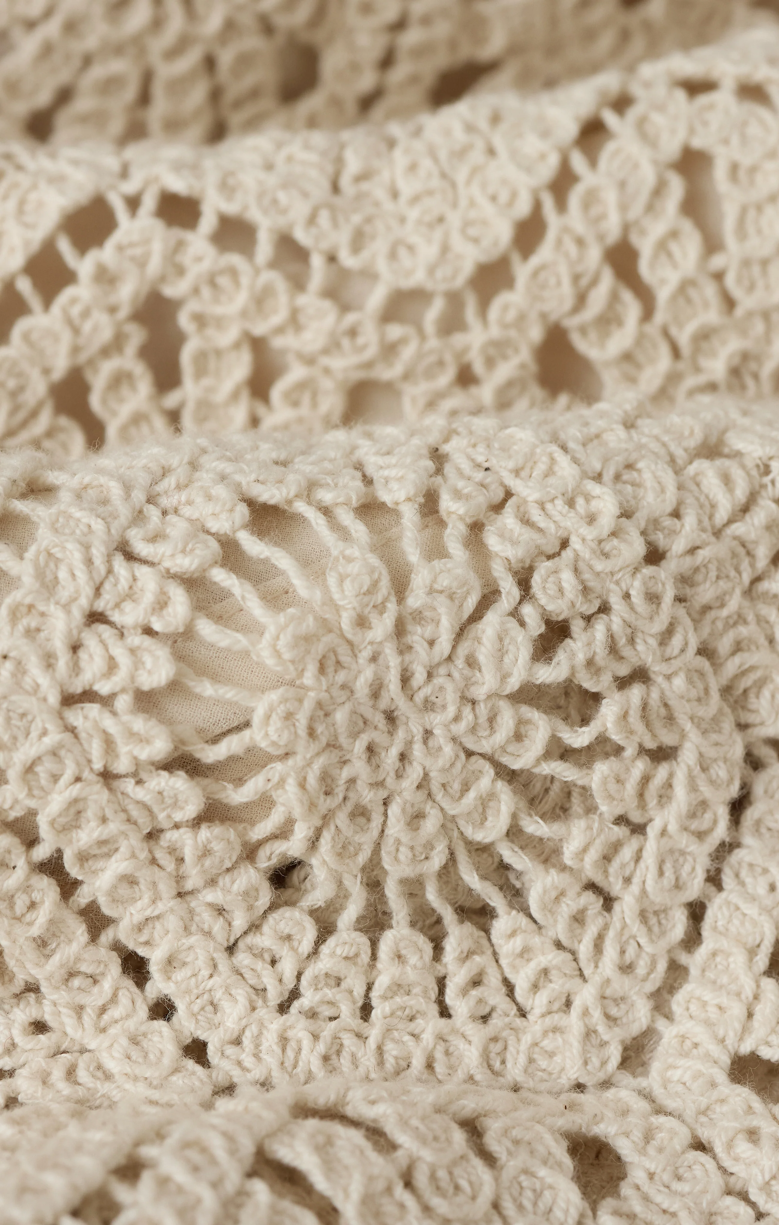 Raquel Lace Cropped Top - Image 4