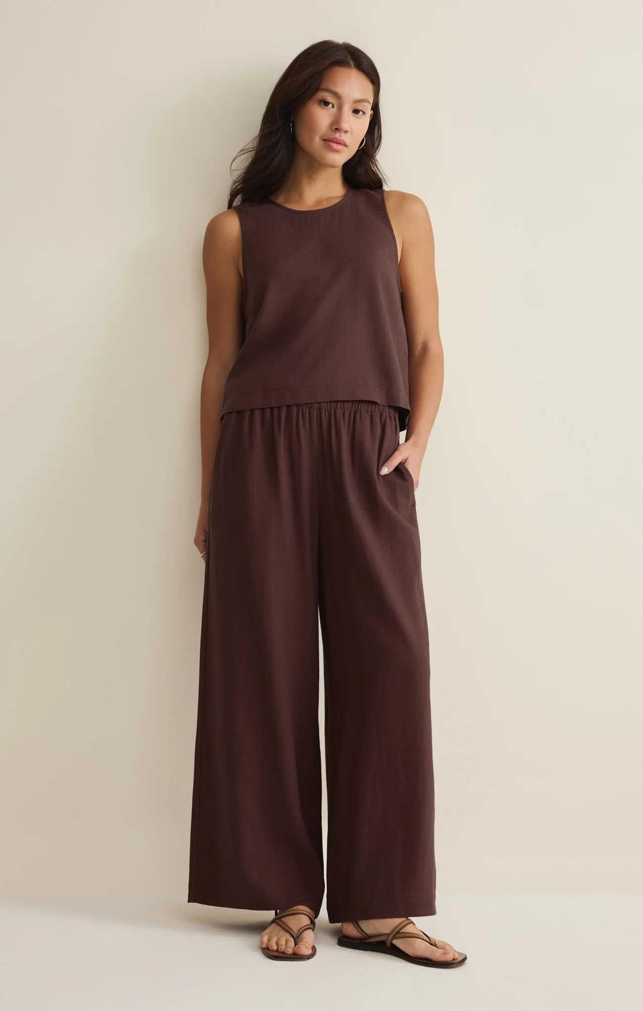 Sloane Linen Cropped Tank - Image 26