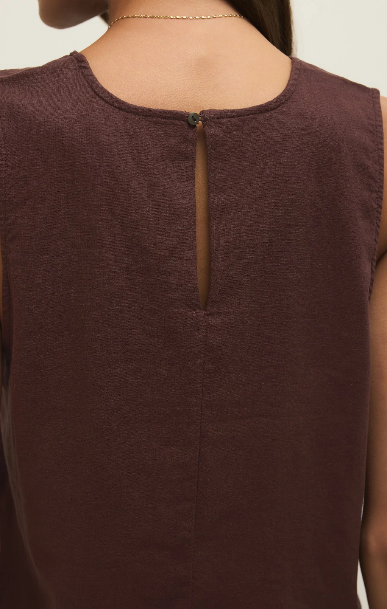 Sloane Linen Cropped Tank - Image 27