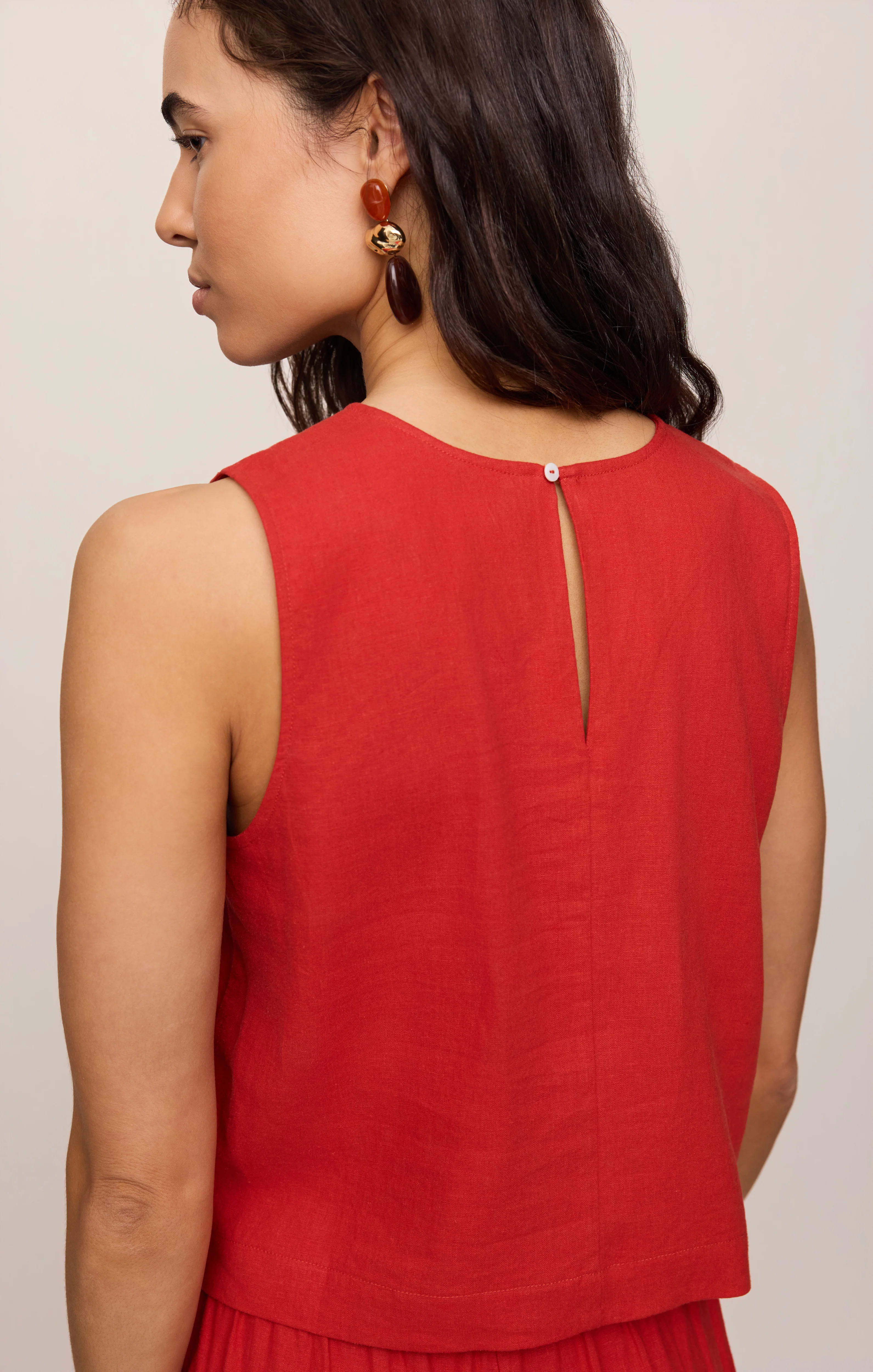 Sloane Linen Cropped Tank - Image 56