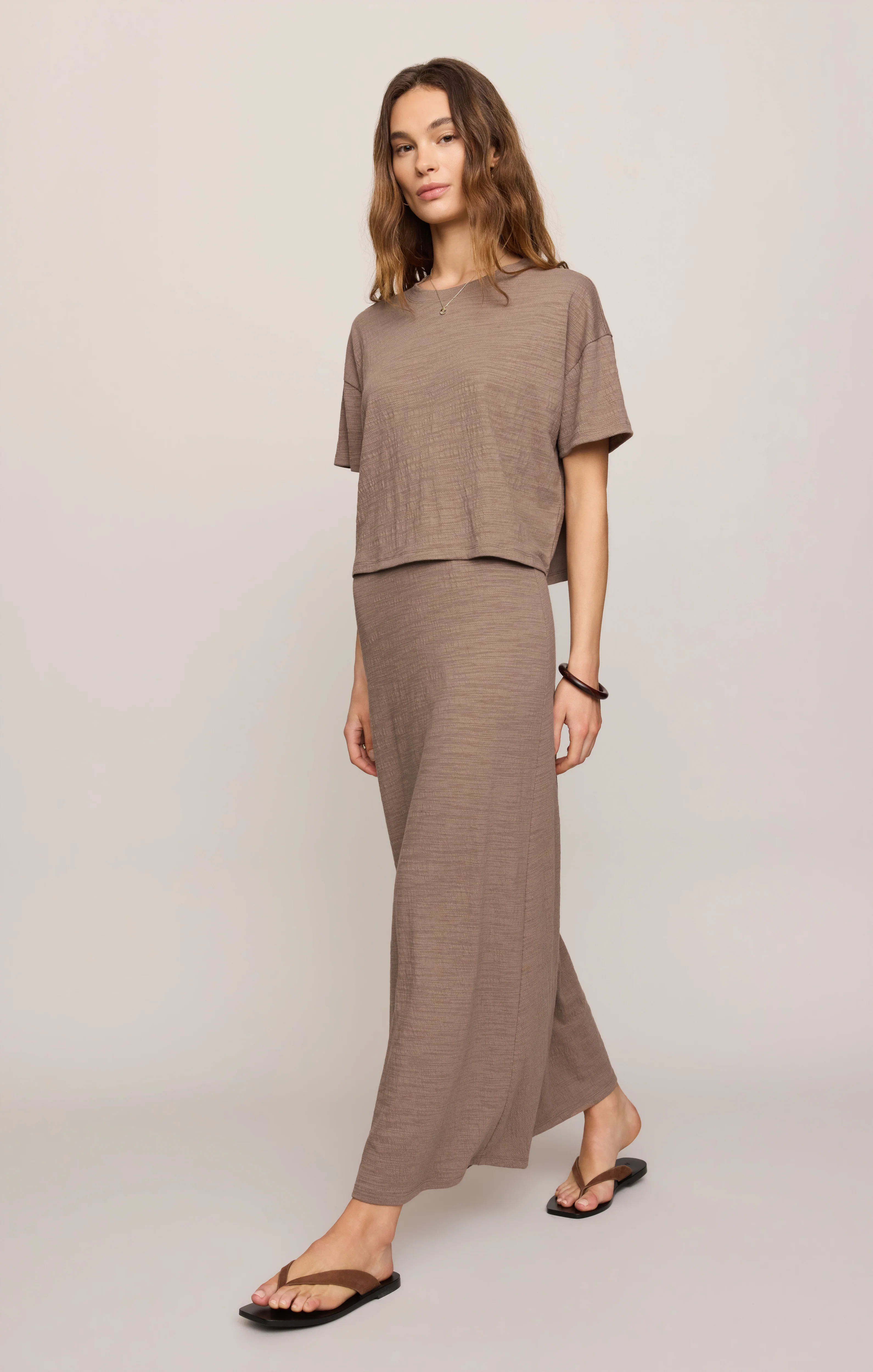 Sway Textured Cropped Tee - Image 7